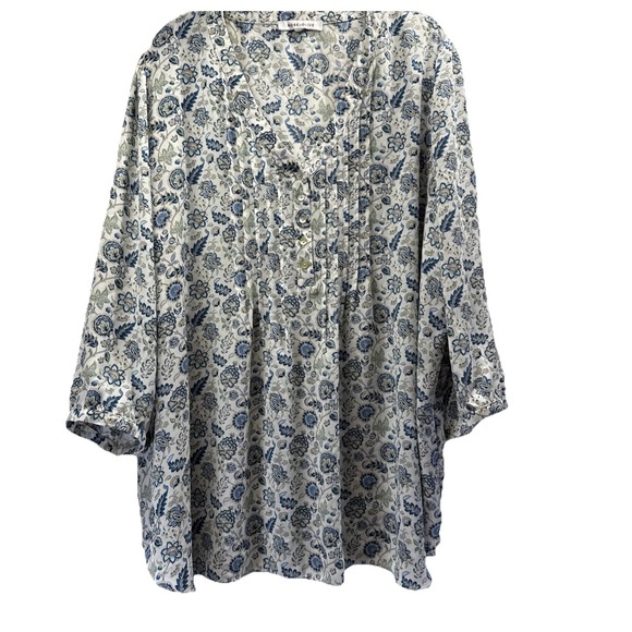 Rose & Olive Tops - Rose & Olive Women's Top Size Large Blue Green Floral 3/4 Sleeve Bohemian V Neck